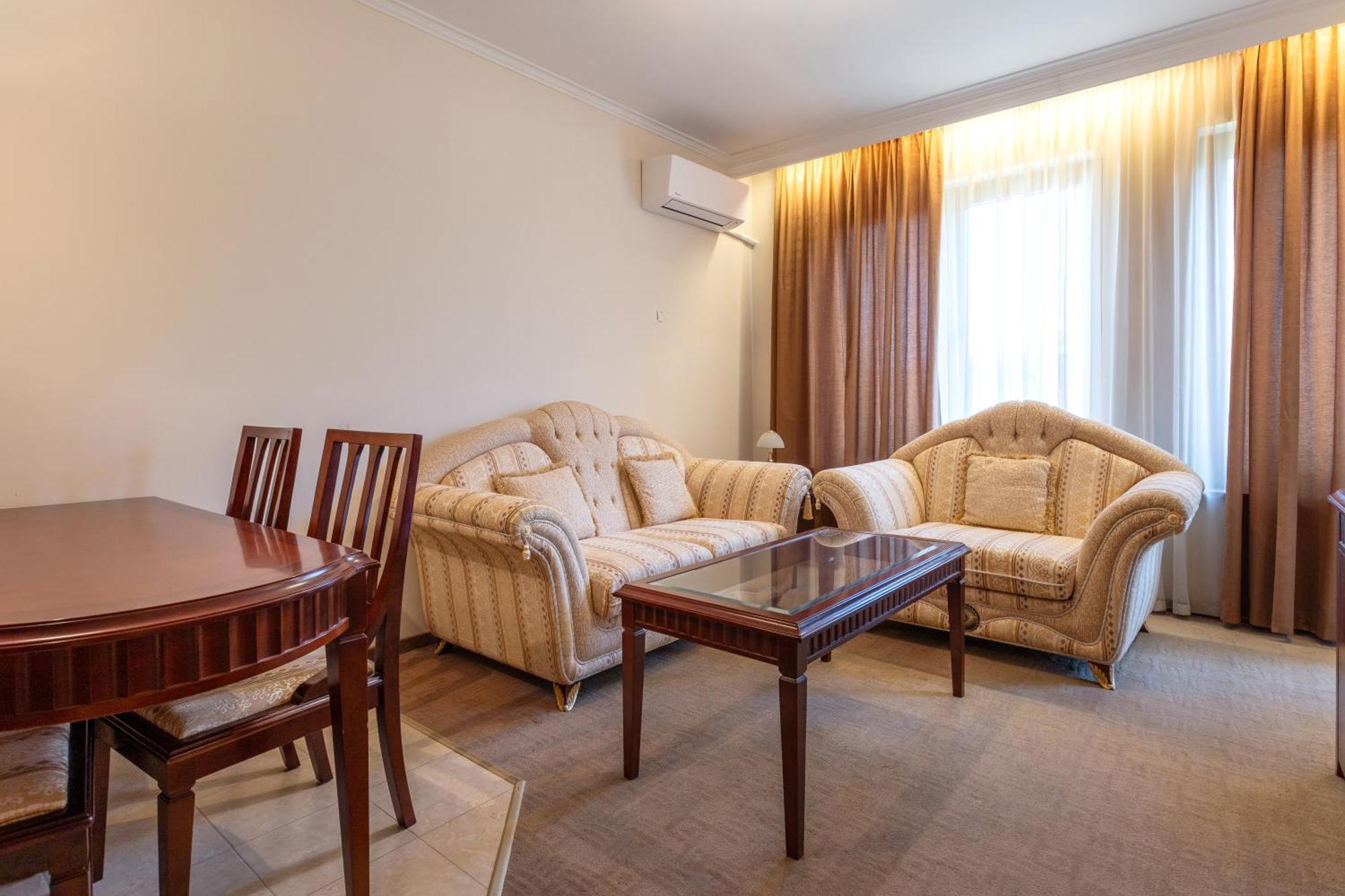 Downtown Bansko Resort Bagian luar foto