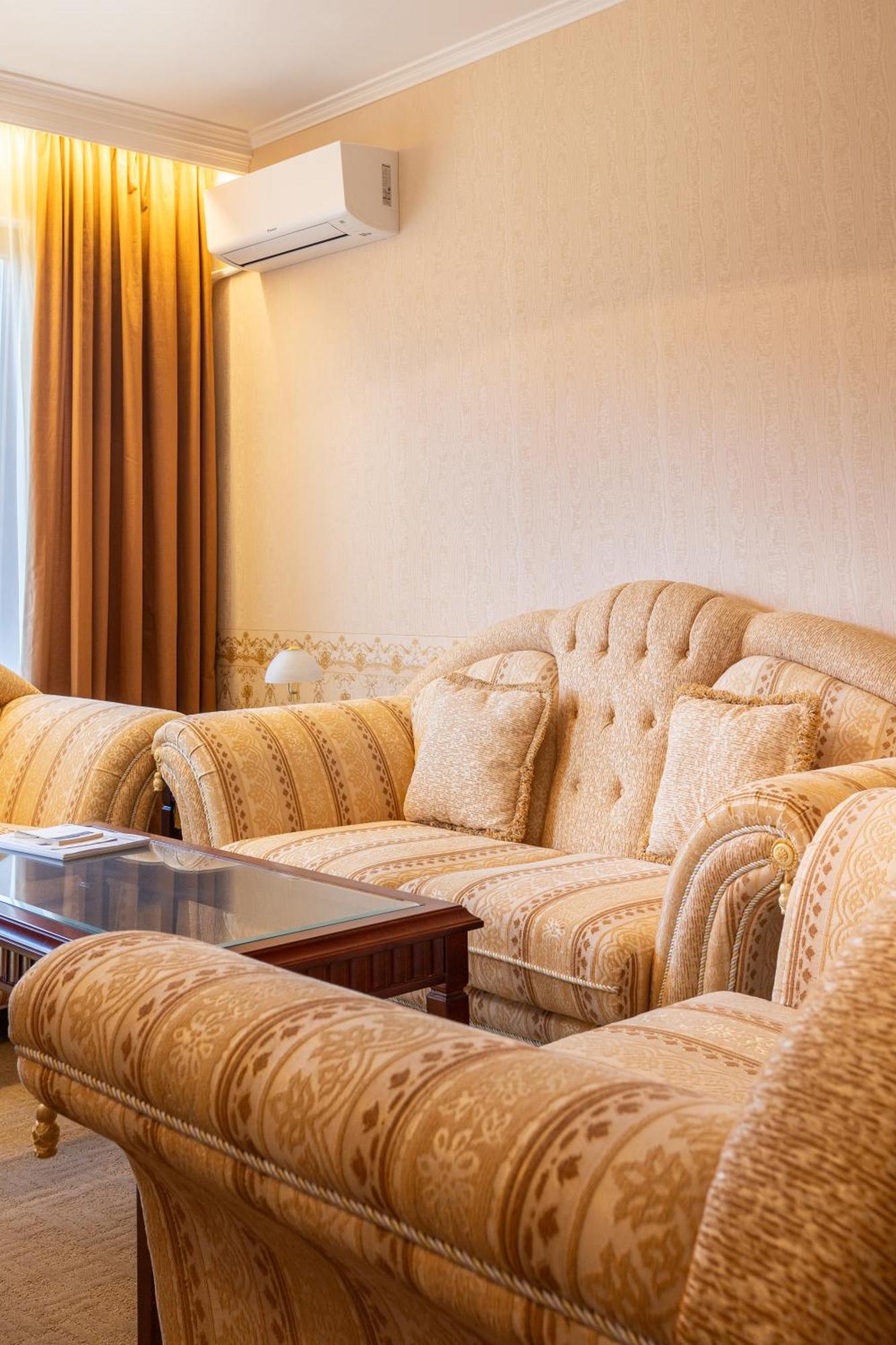 Downtown Bansko Resort Bagian luar foto