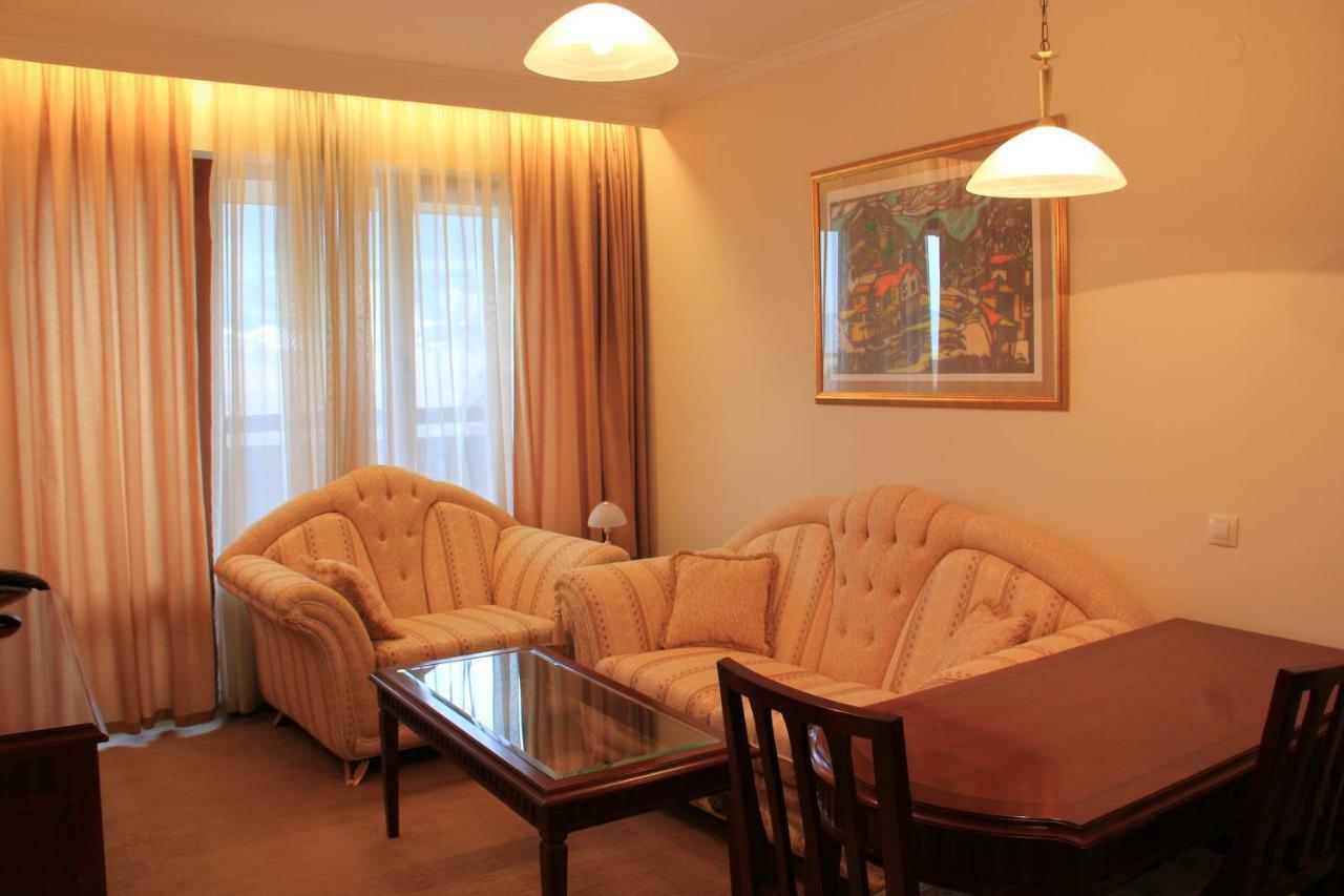Downtown Bansko Resort Bagian luar foto